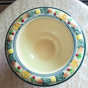 Maruhonware Della Robbia Pedestal Bowl